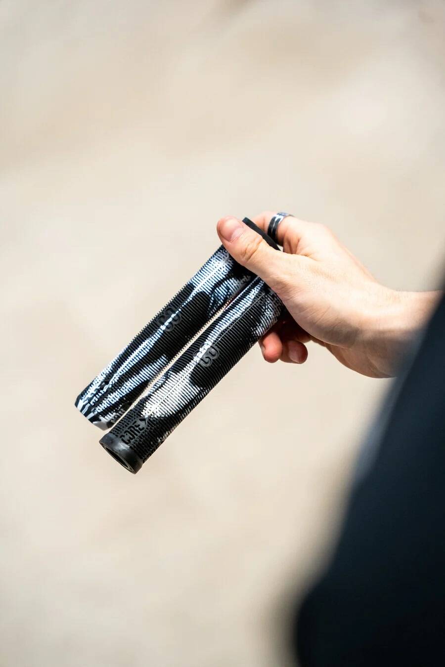 CORE Skinny Boy 170mm Scooter Grips - Slate (White/Black)