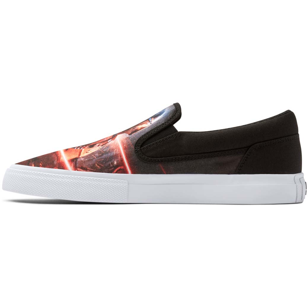 DC x Mandalorian Manual Slip Skate Shoes - Black/Red