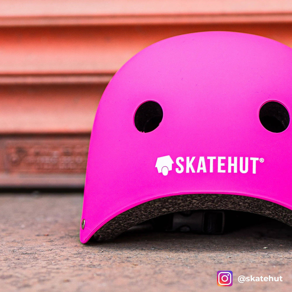 SkateHut Helmet - Pink