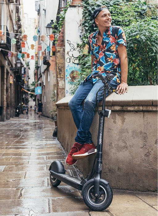 The Urban HMBRG V2 Electric Scooter - Black