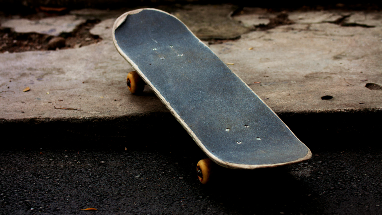 Guide to Applying Grip Tape on a Skateboard