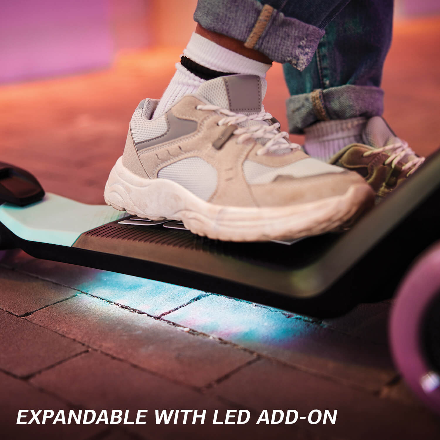 BERG Nexo Foldable Lights LED-Deck 3 Wheeled Scooter - Mint