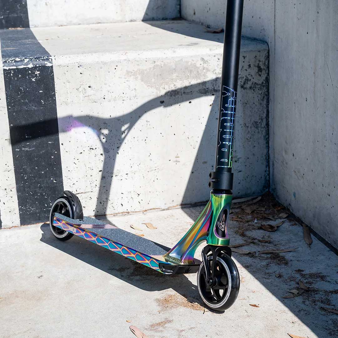 Blunt Envy Prodigy S9 Stunt Scooter - Oil Slick