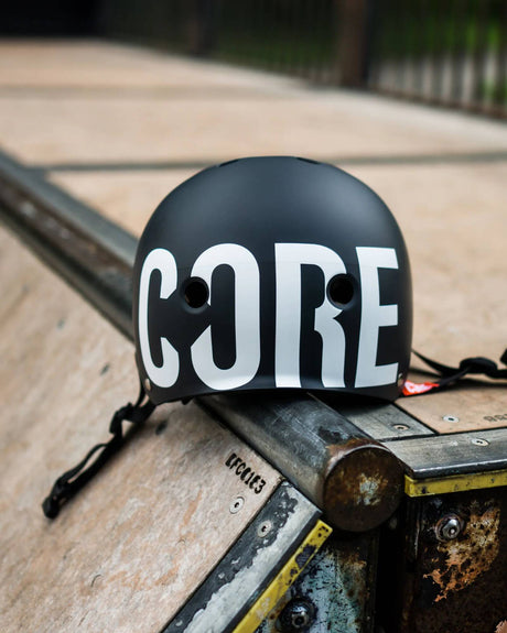 Core Street Helmet - Black/White