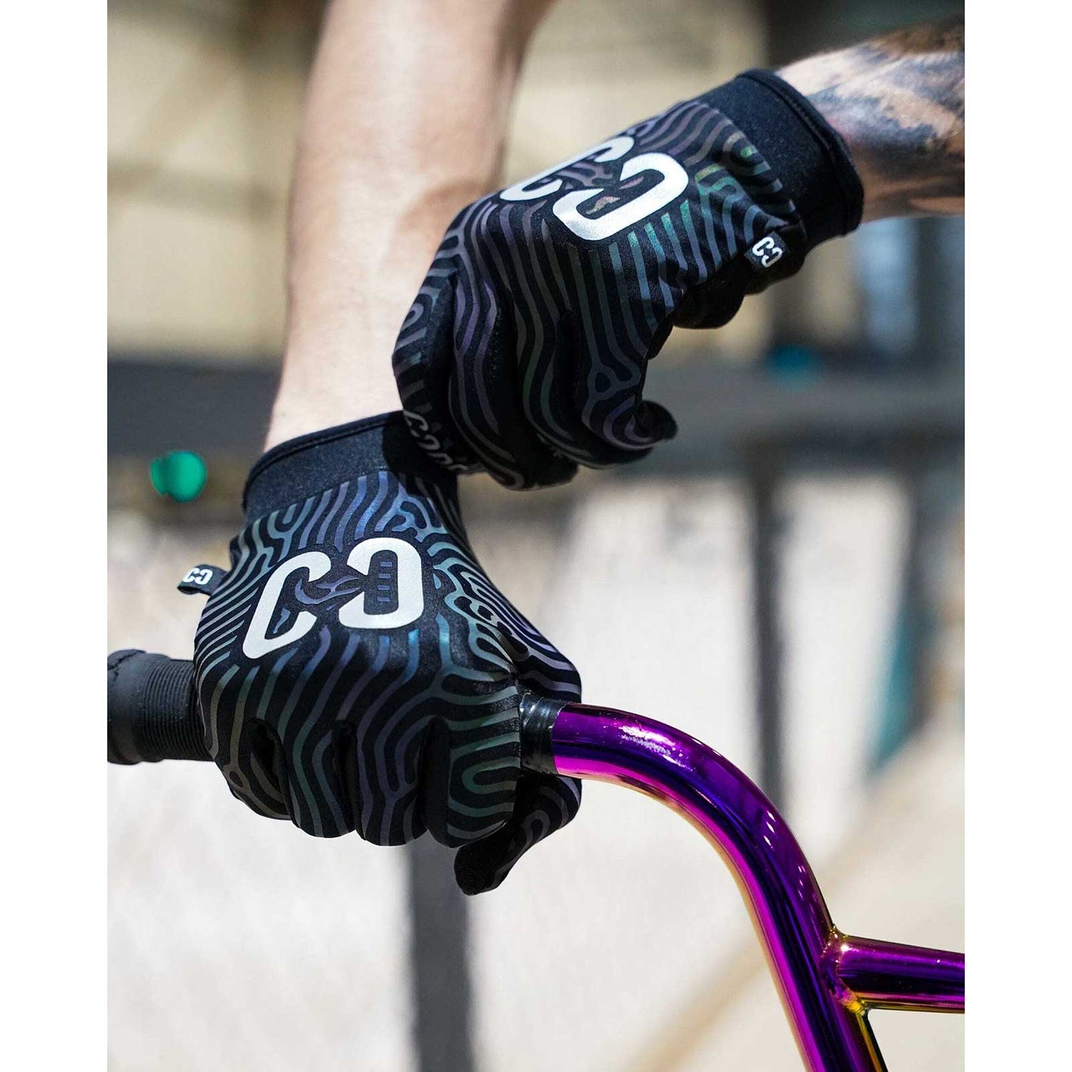 CORE Aero Protective Gloves - Neochrome