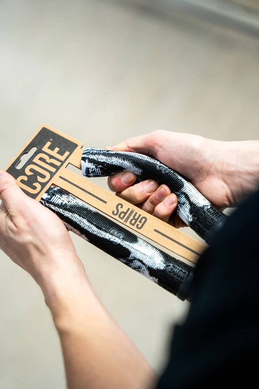 CORE Skinny Boy 170mm Scooter Grips - Slate (White/Black)