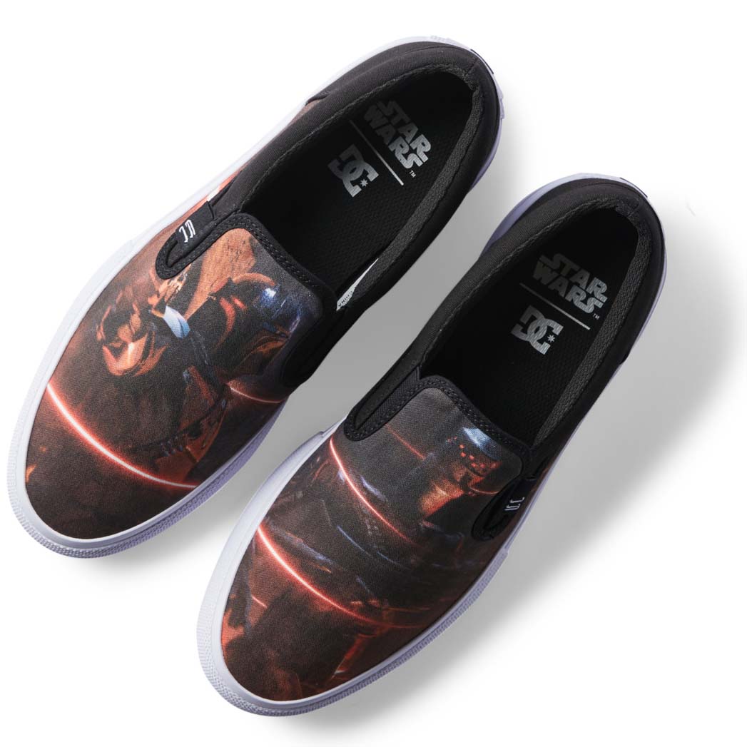 DC x Mandalorian Manual Slip Skate Shoes - Black/Red