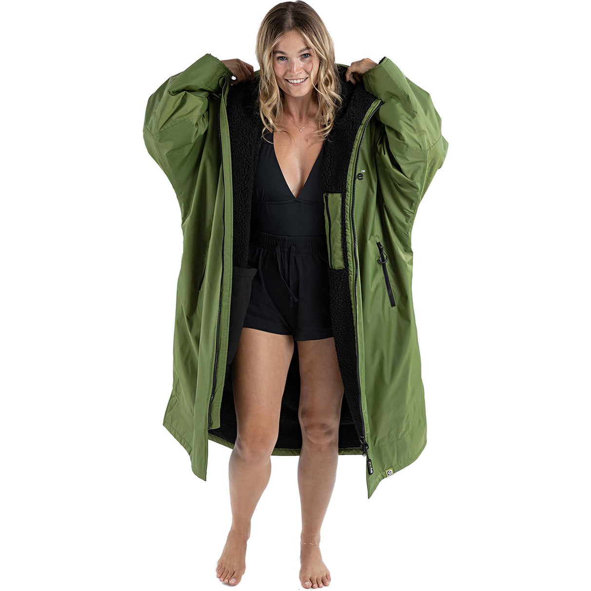 Dryrobe Advance Long Sleeve Changing Robe - Dark Green/Black