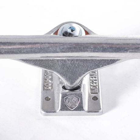 Independent Mid Skateboard Trucks - Silver 149mm