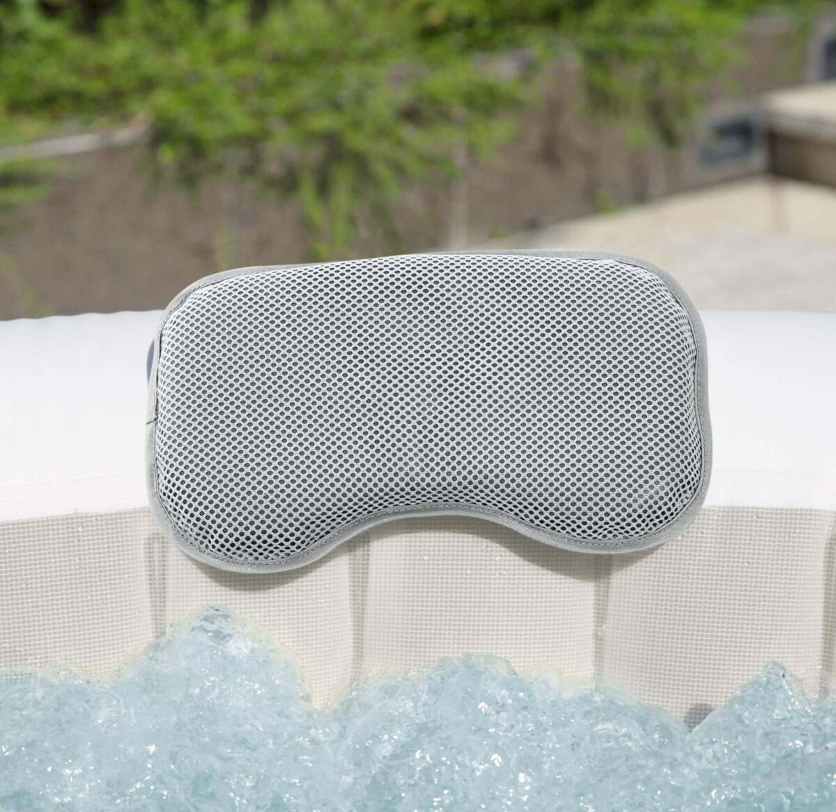 Lay-Z-Spa Hollywood 6 Person Airjet Inflatable Hot Tub