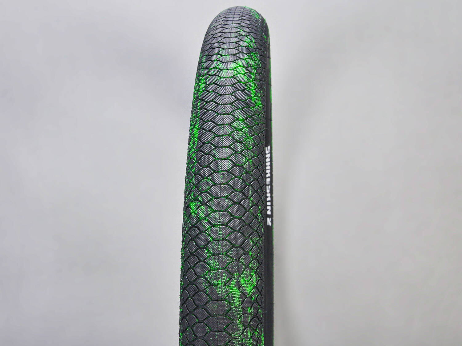Mafiabike Lagos Snakeskin 2 29" BMX Tyre - Green/Black Marble (PAIR)