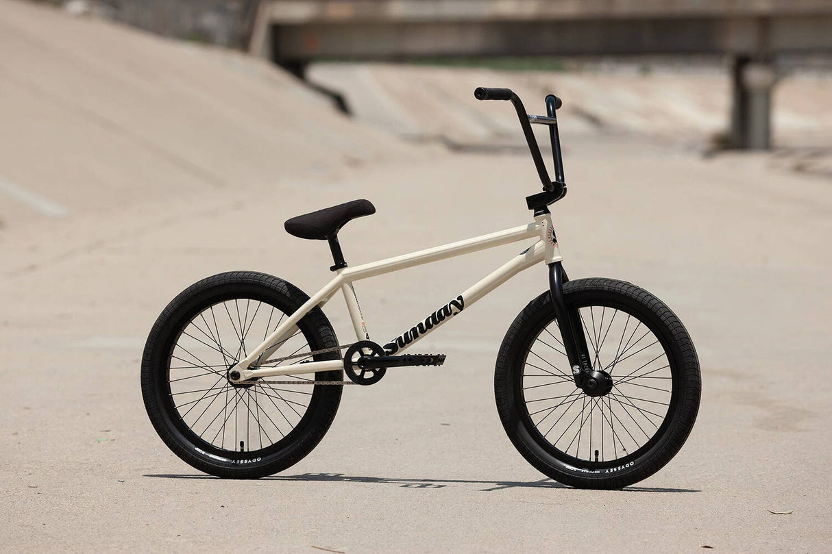 Sunday 2022 Soundwave Cassette Complete BMX - Gary Young Signature